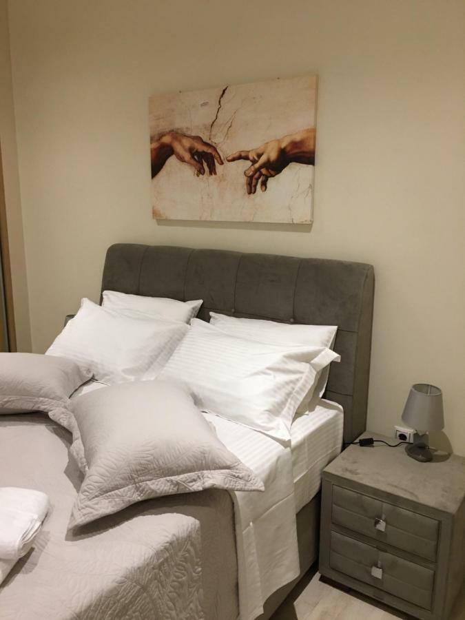 Appartamento Acropolis Brand New 1Min From Metro! Atene Esterno foto